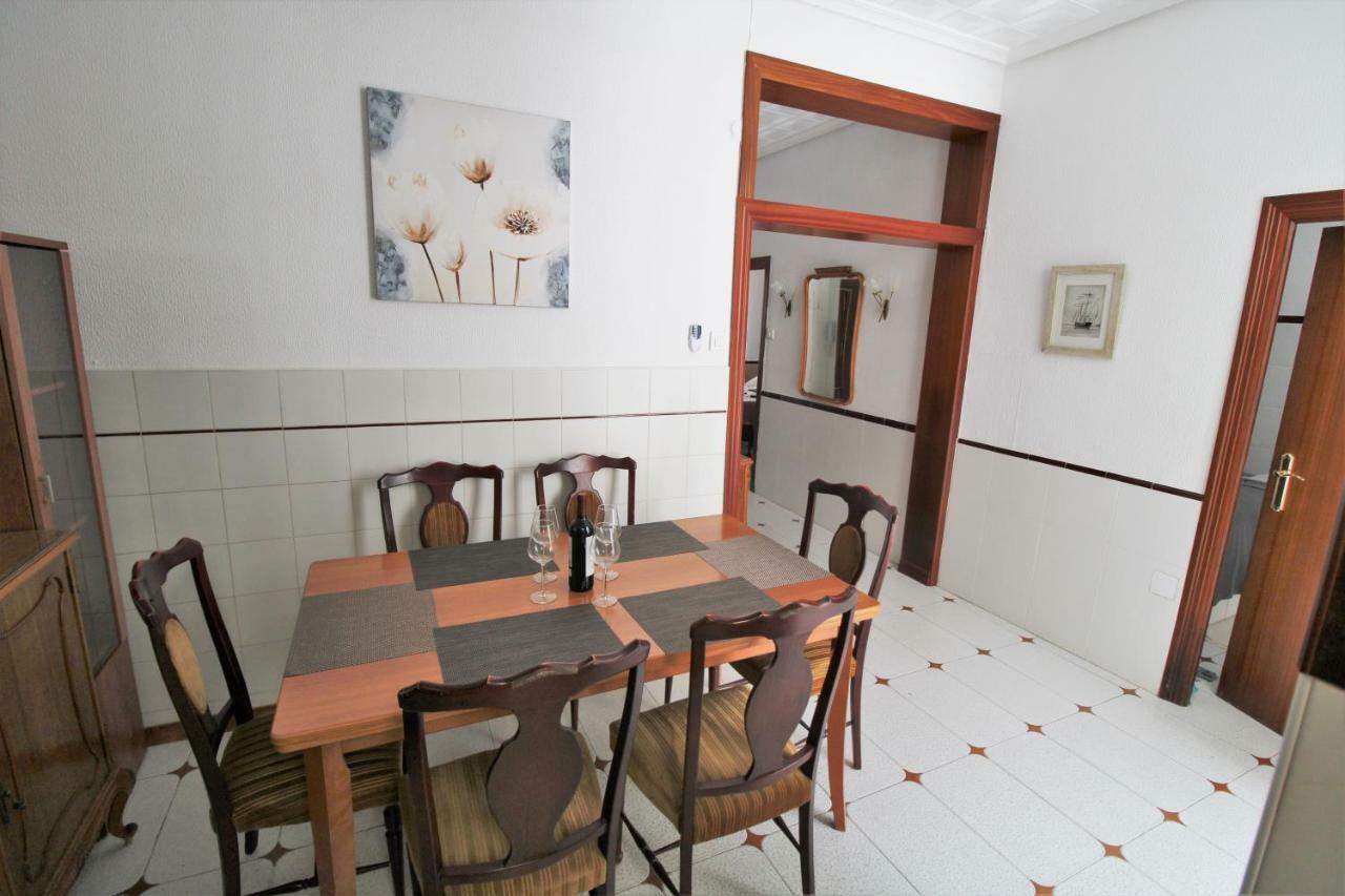 Big Apartment With Unique Patio Near Santa Barbara Castle Alicante Eksteriør billede