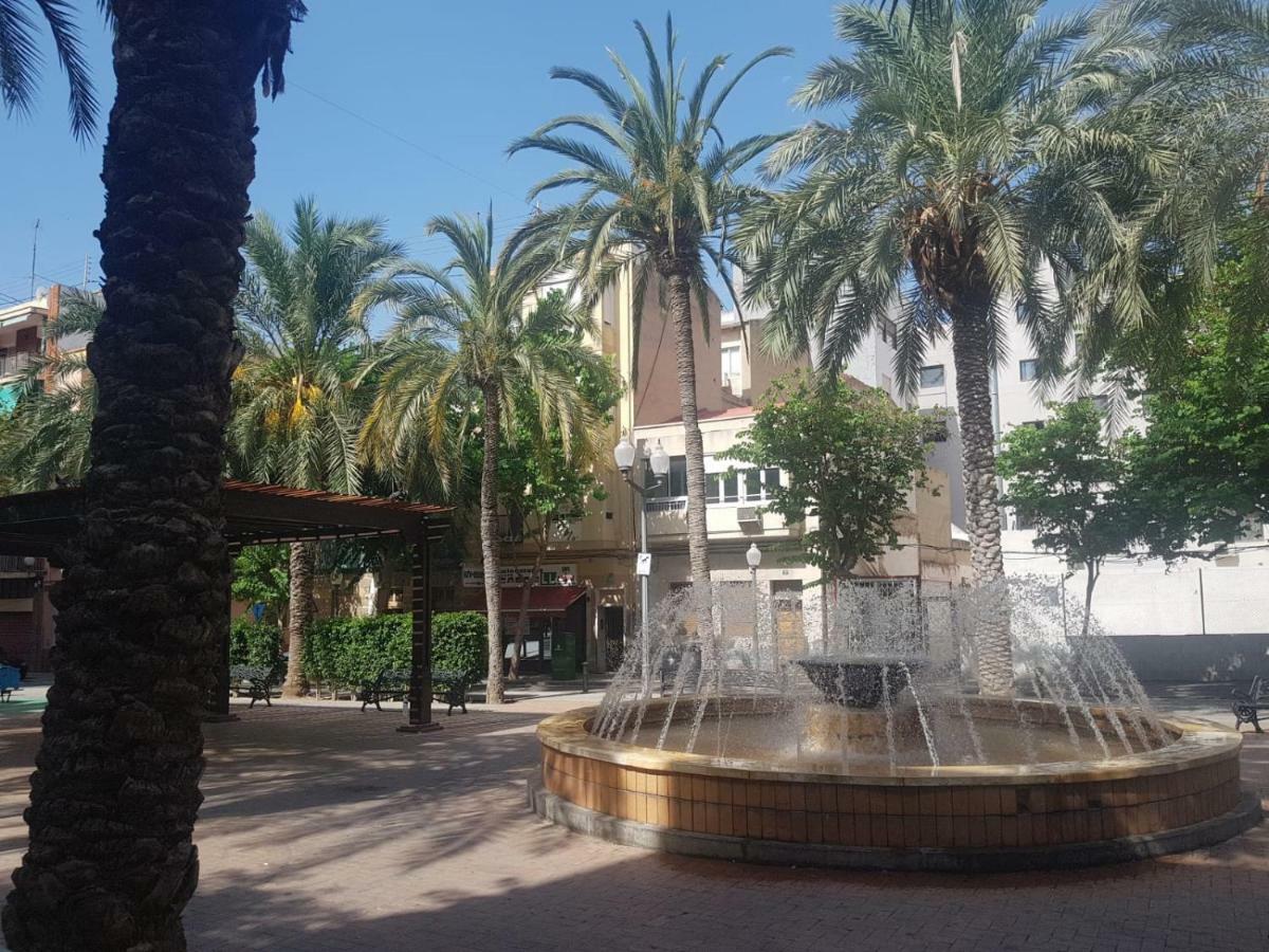 Big Apartment With Unique Patio Near Santa Barbara Castle Alicante Eksteriør billede