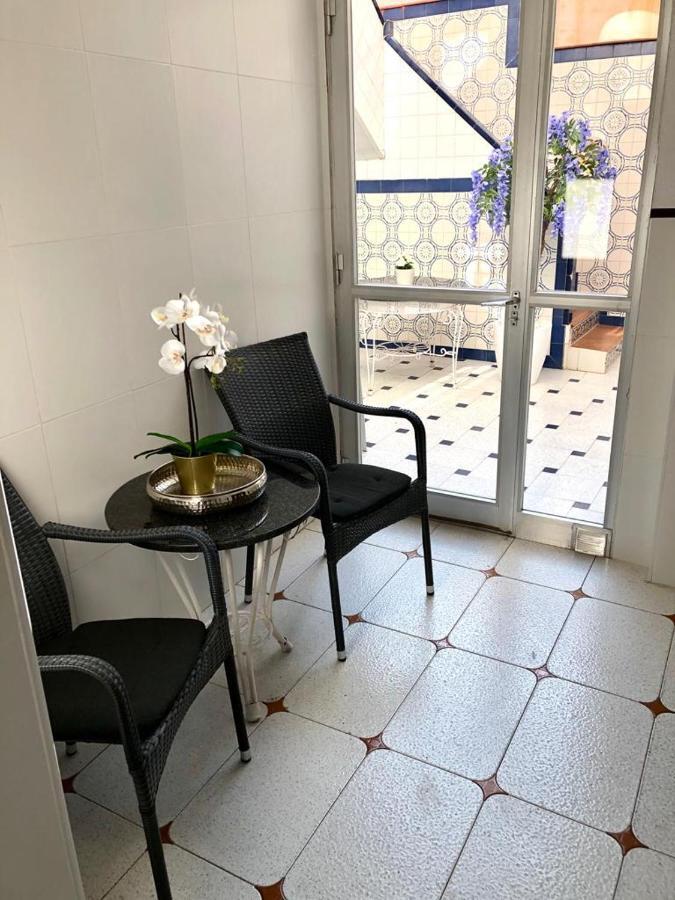 Big Apartment With Unique Patio Near Santa Barbara Castle Alicante Eksteriør billede