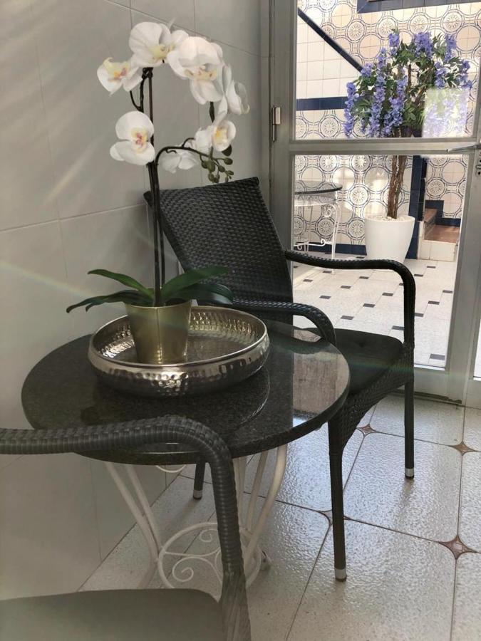 Big Apartment With Unique Patio Near Santa Barbara Castle Alicante Eksteriør billede