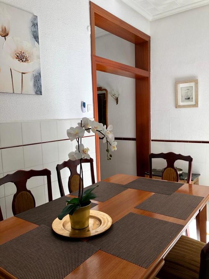 Big Apartment With Unique Patio Near Santa Barbara Castle Alicante Eksteriør billede